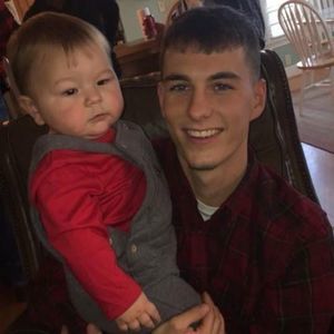 Meet your Posher, Devin